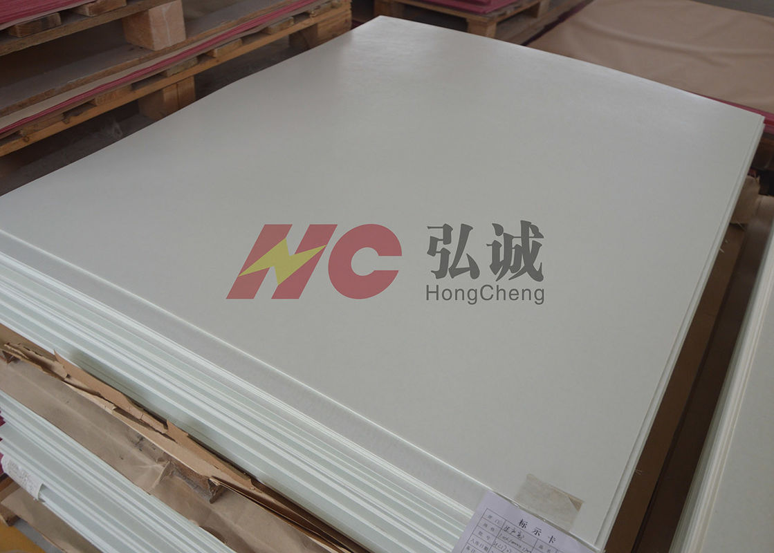 UPGM 203 IEC Standard Fiberglass Sheeting Panels Excellent Track Resistance